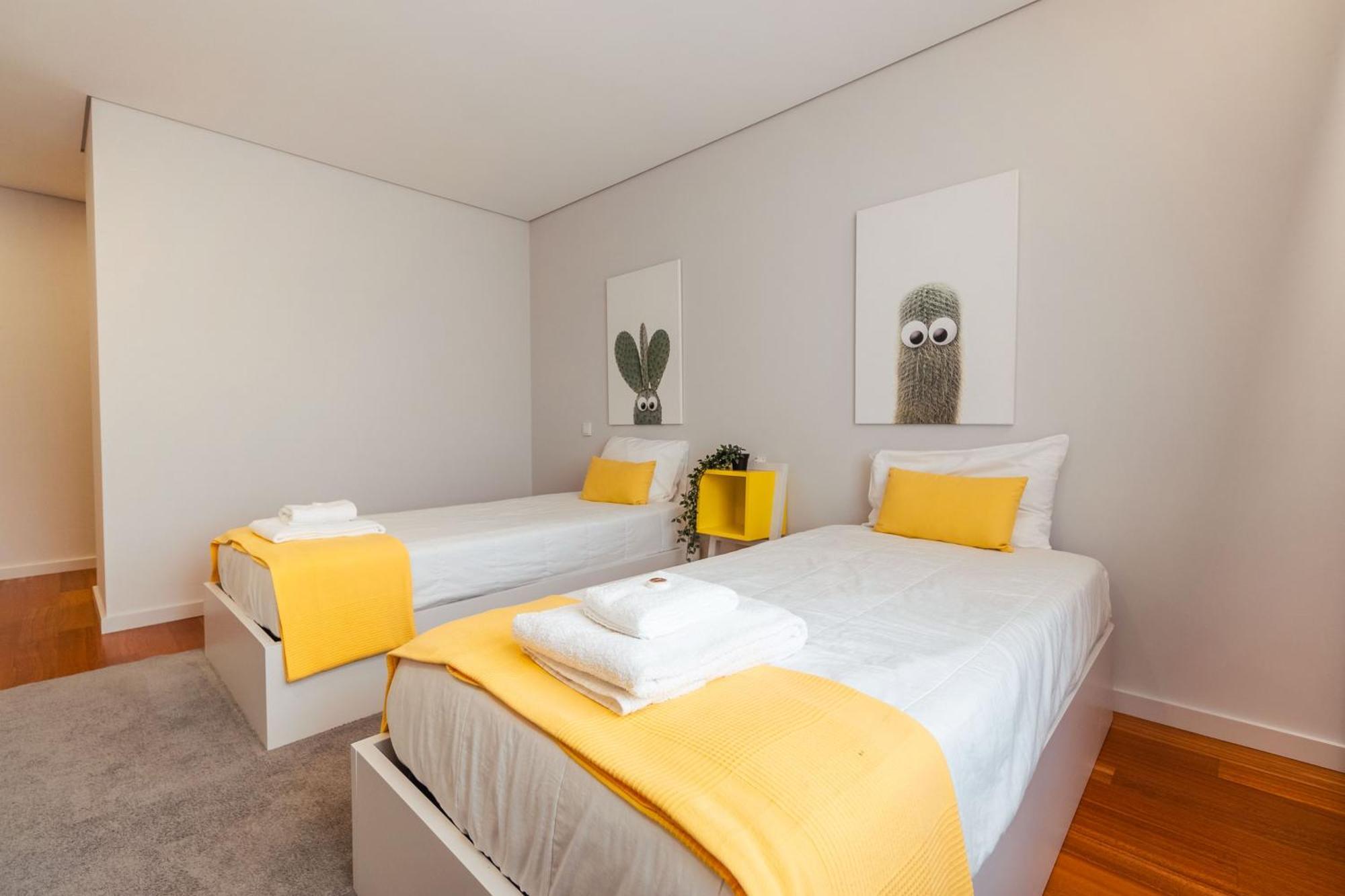Porto & Douro Vista Apartments By Inviting Valbom  Exterior foto